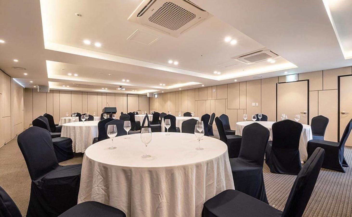 Sweet May Seogwipo Hotel Bagian luar foto