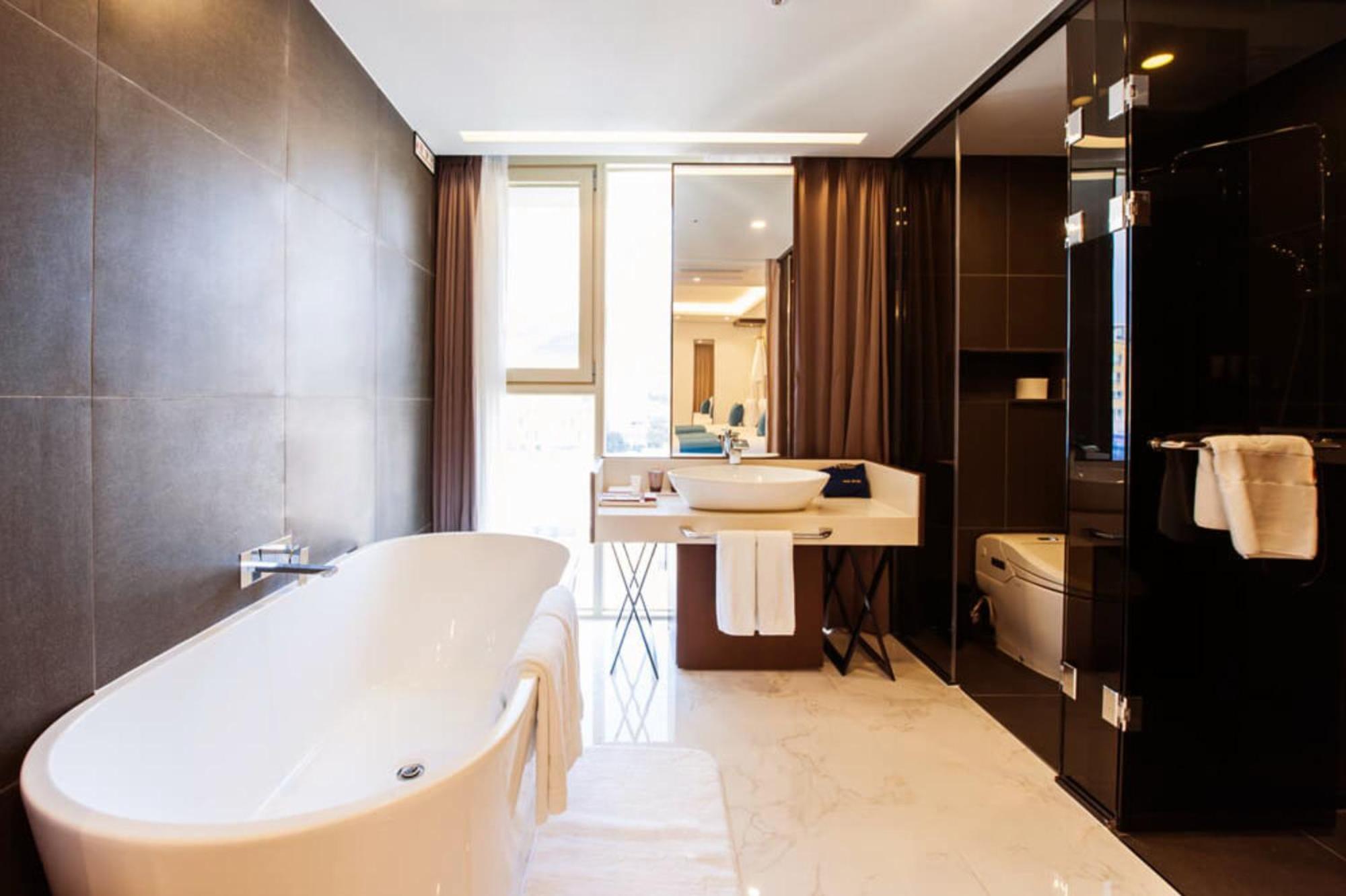 Sweet May Seogwipo Hotel Bagian luar foto